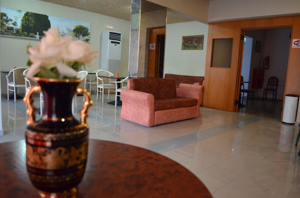 Kremasti Memories Aparthotel Luaran gambar